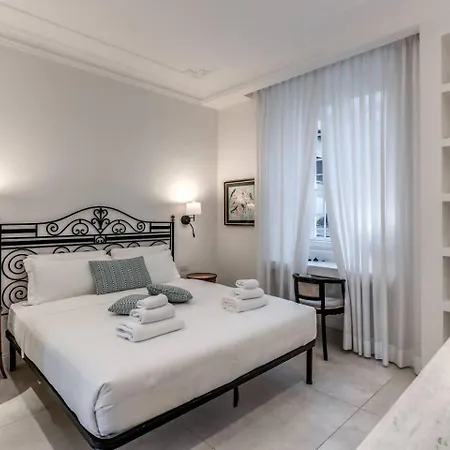 Luxury Flat With Terrace By Historic Center Apartment Rome Exterior photo