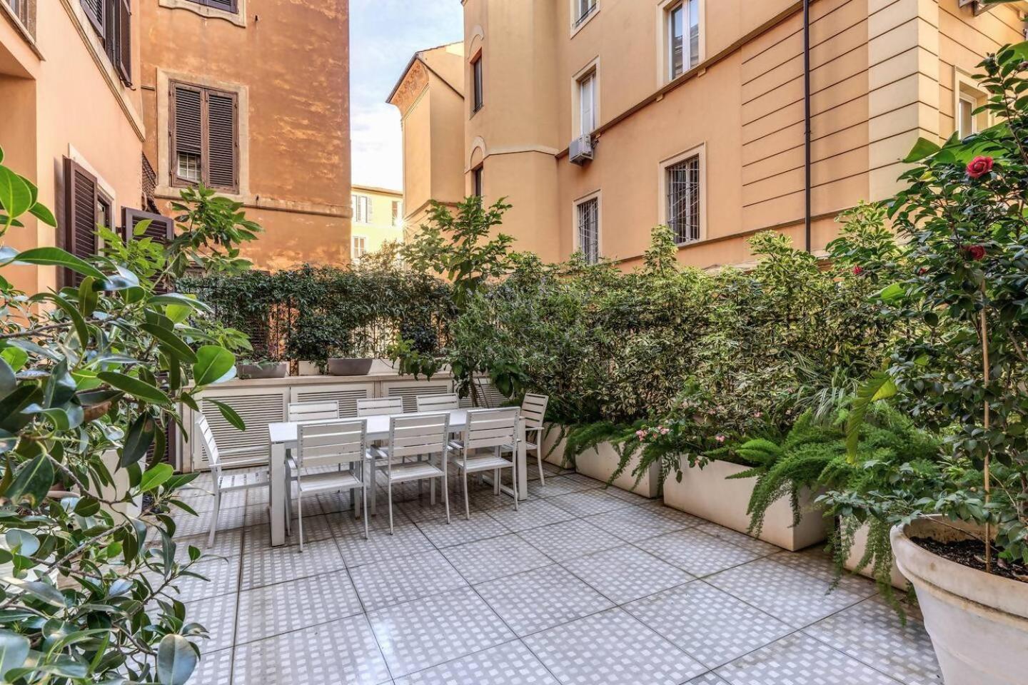 Apartment Luxury Flat With Terrace By Historic Center *