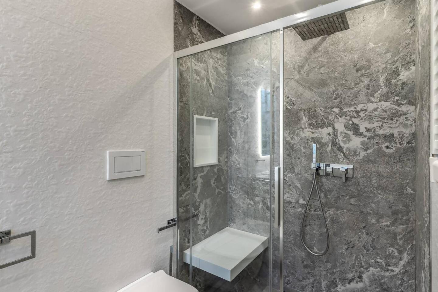 Luxury Flat With Terrace By Historic Center Appartamento Roma